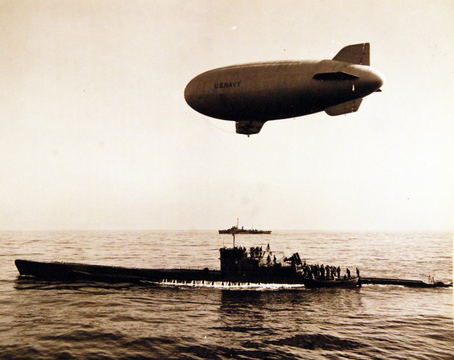 Подводная лодка немецкая 1945
