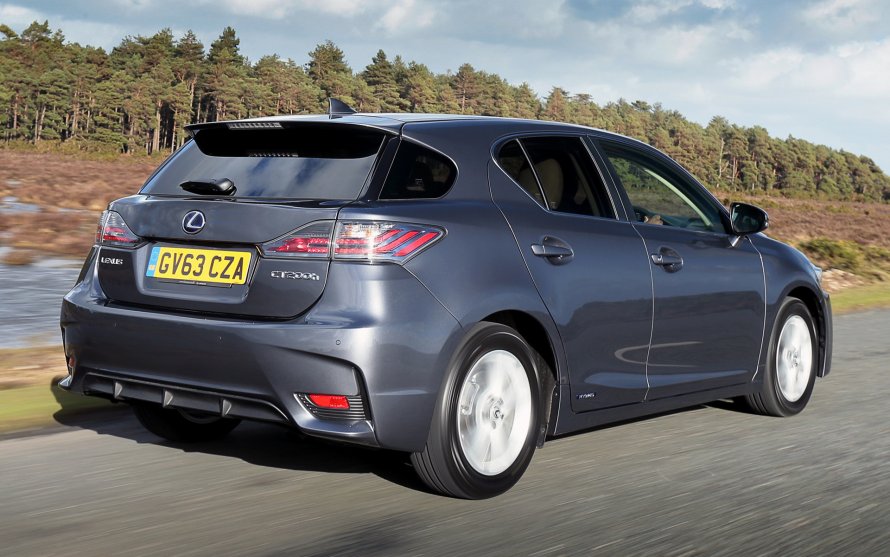 Lexus ct200h