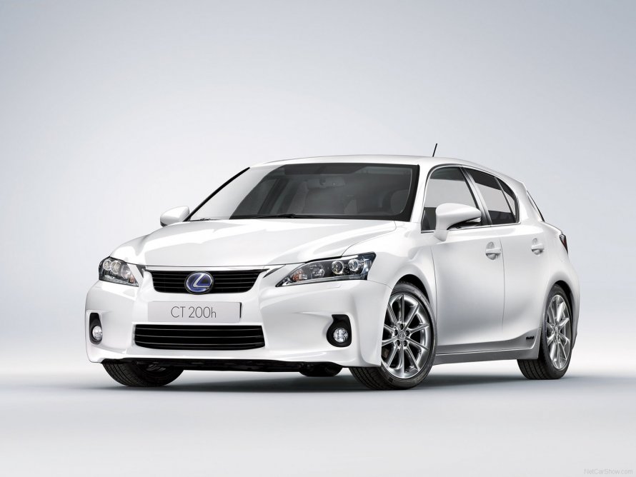 Lexus ct200h 2011