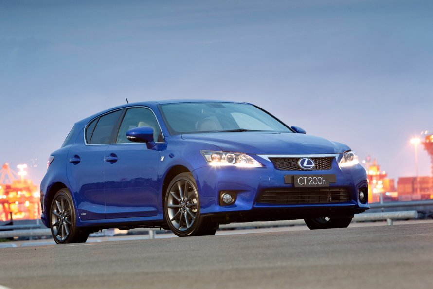 Lexus ct200h