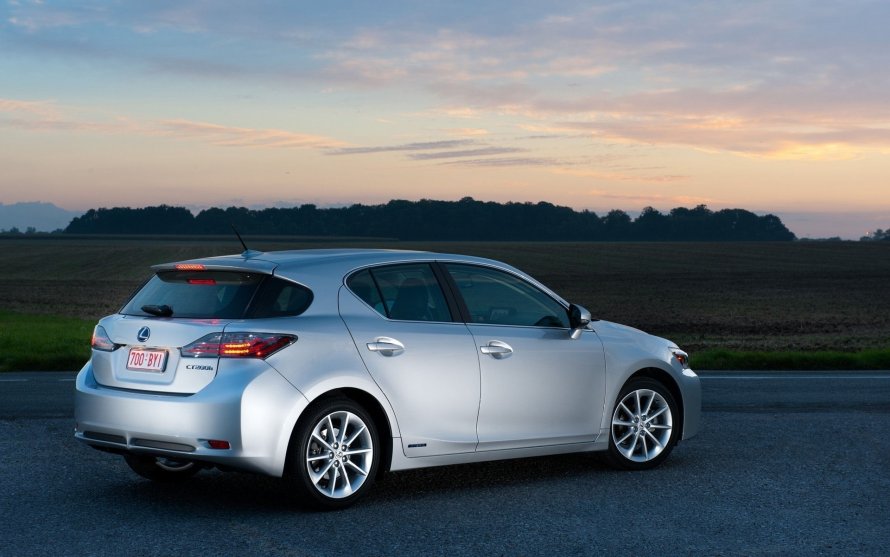 Lexus ct200h 2015