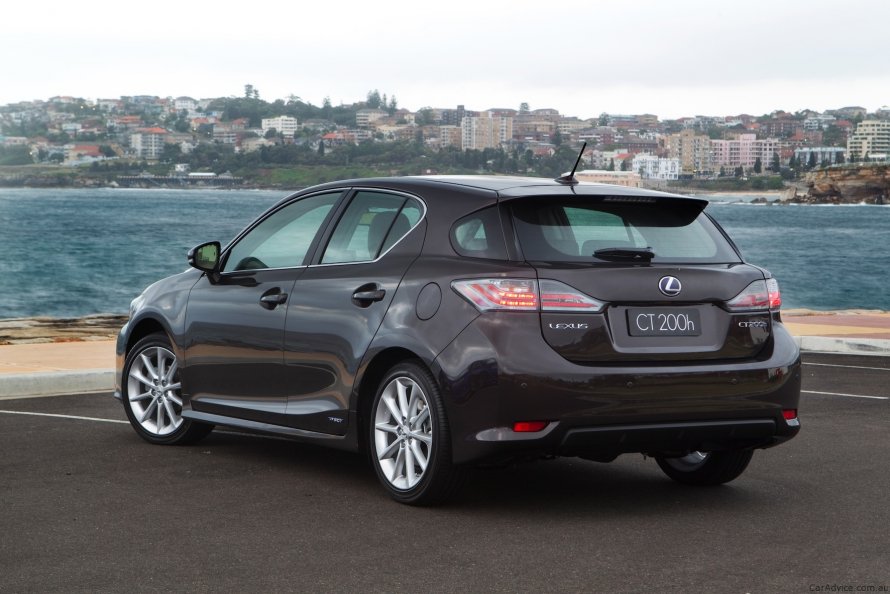 Lexus ct200h