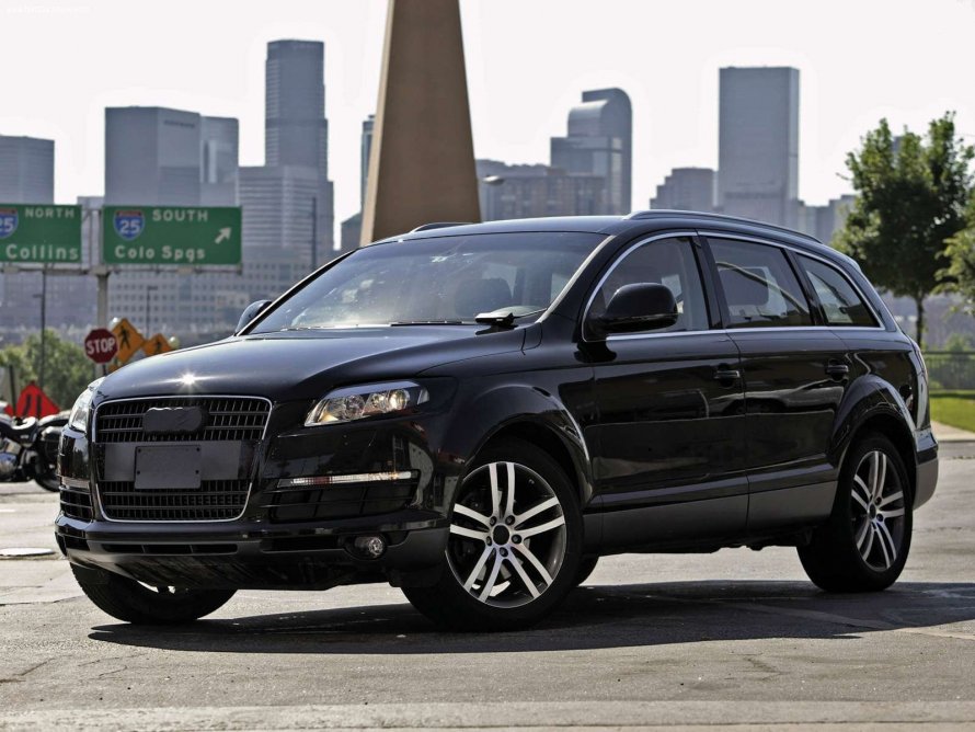 Ауди q7 2005