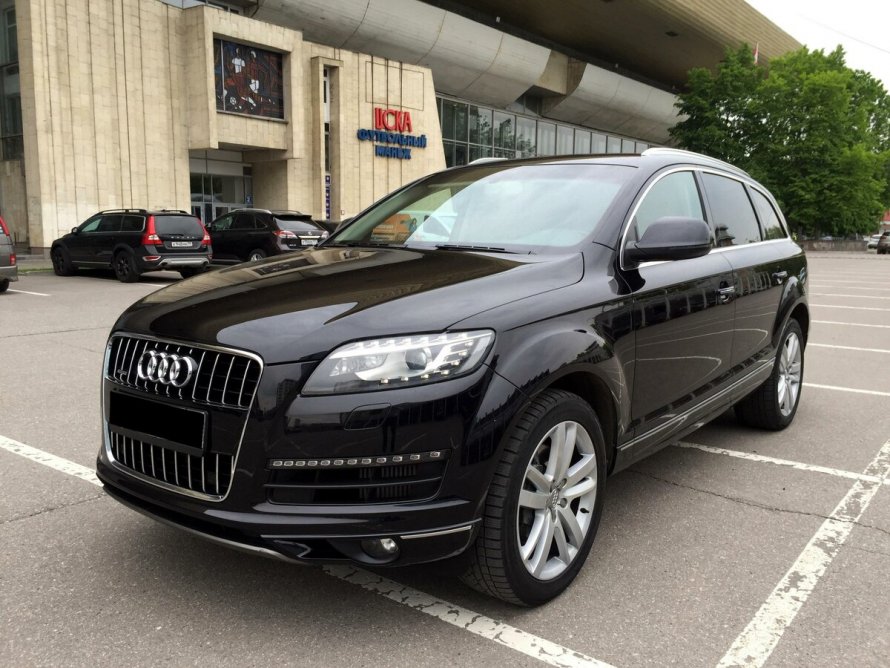 Ауди q7 черный 2012