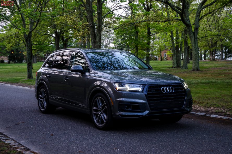 Audi q7 2018 Black