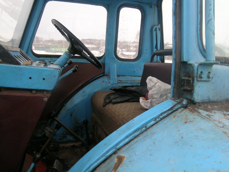 Кабина трактора МТЗ-80