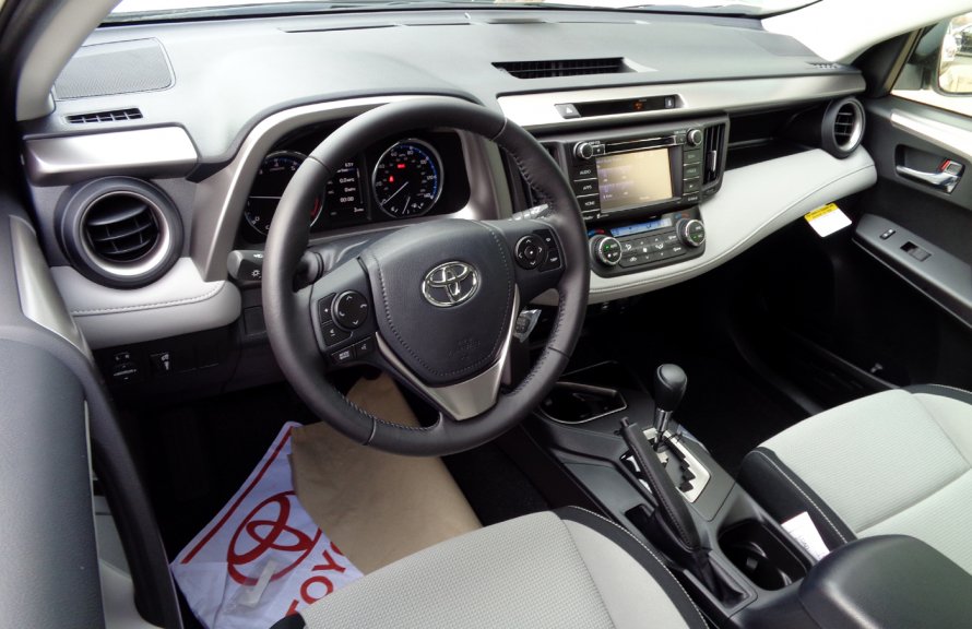 Toyota rav4 2018 салон