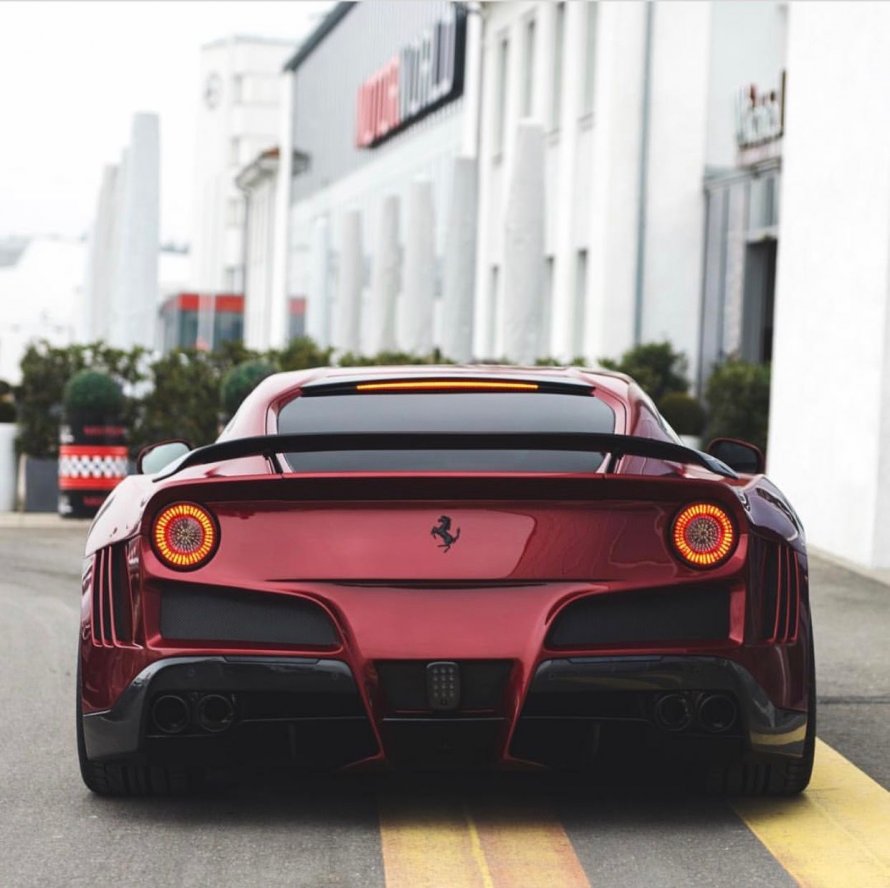 Феррари f12 Berlinetta