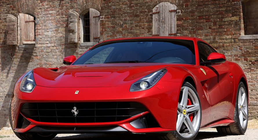 Ferrari f12 Berlinetta Red