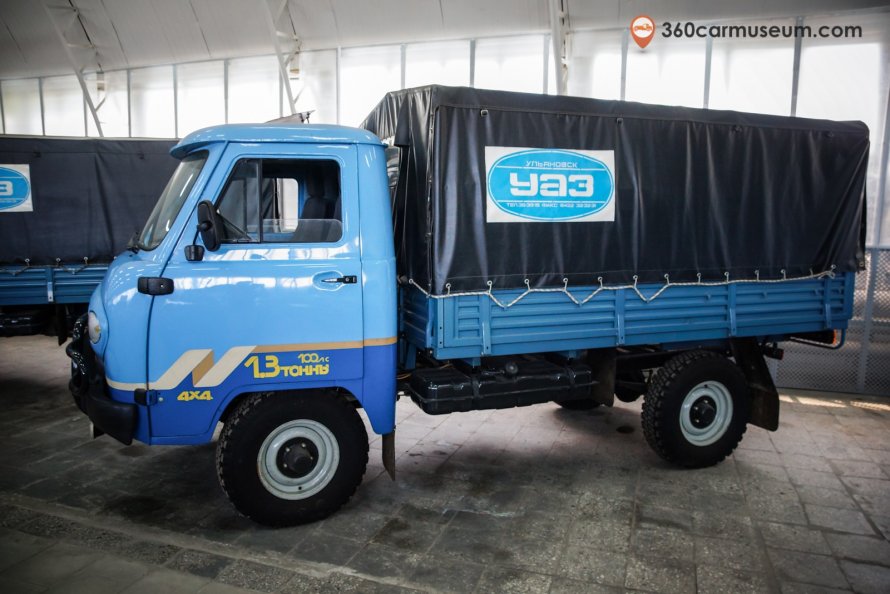 УАЗ 3303 И 33036