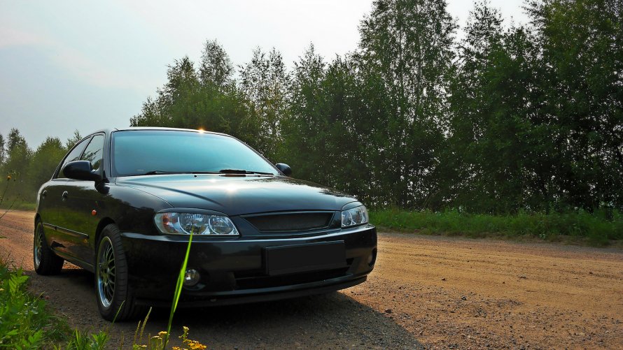 Kia Spectra зеленый
