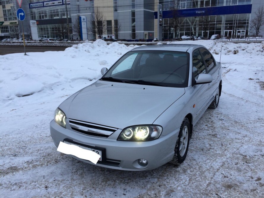 Kia Spectra серебро