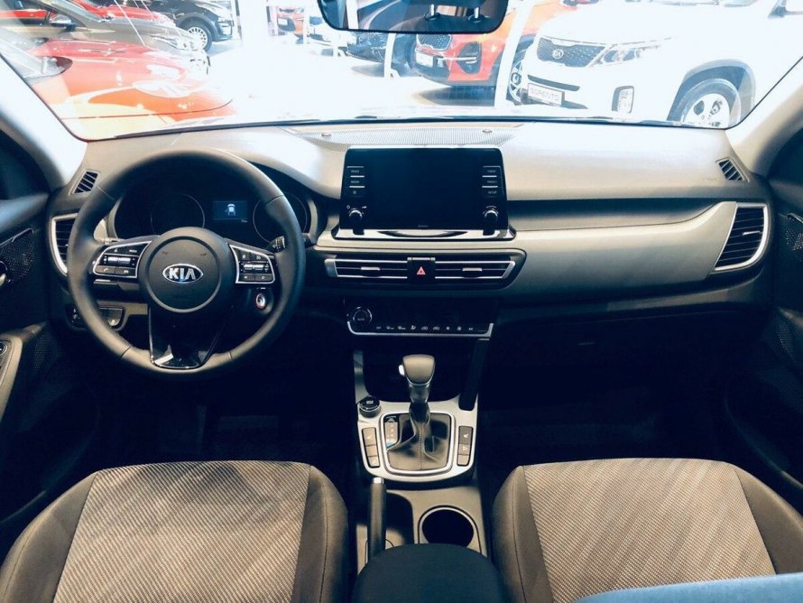 Kia Seltos Luxe 1.6 автомат