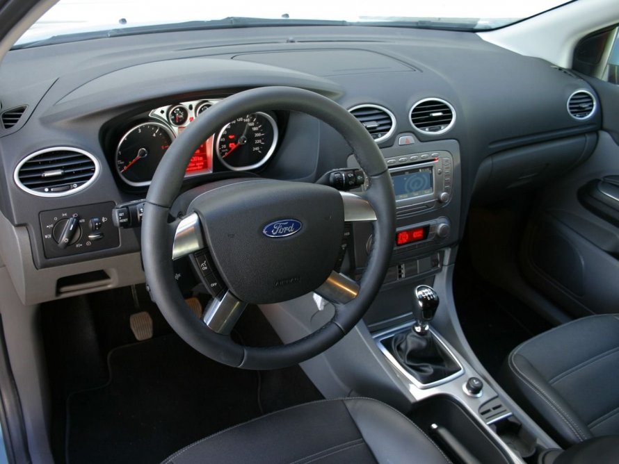 Ford Focus 2 2008 седан салон