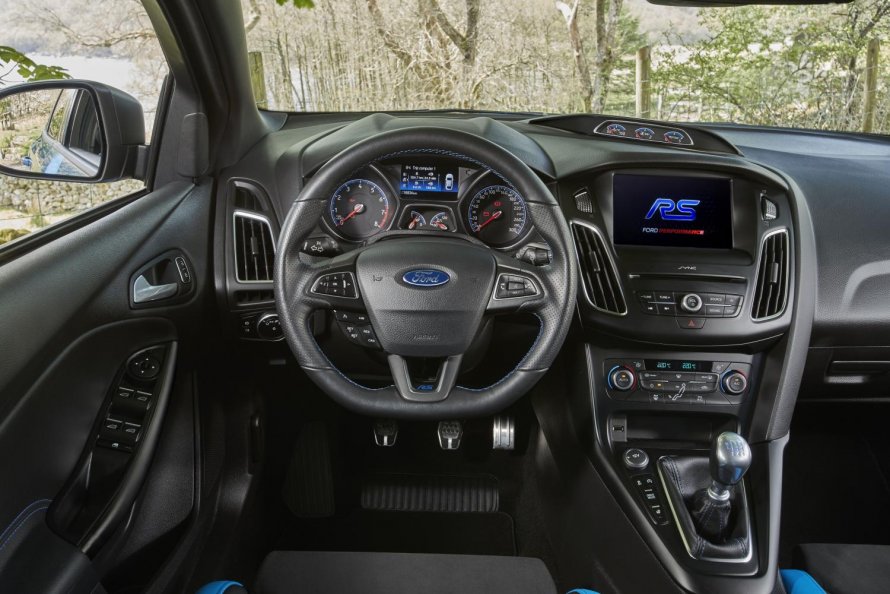 Ford Focus RS 2017 салон