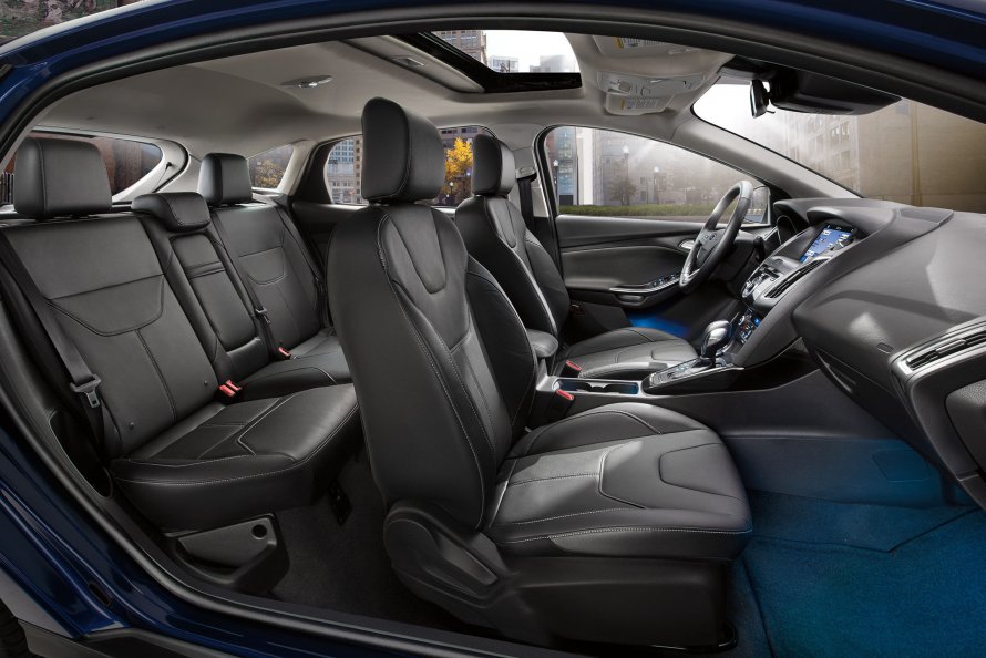 Ford Focus 2016 седан салон