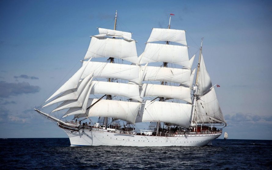 Парусник Statsraad Lehmkuhl