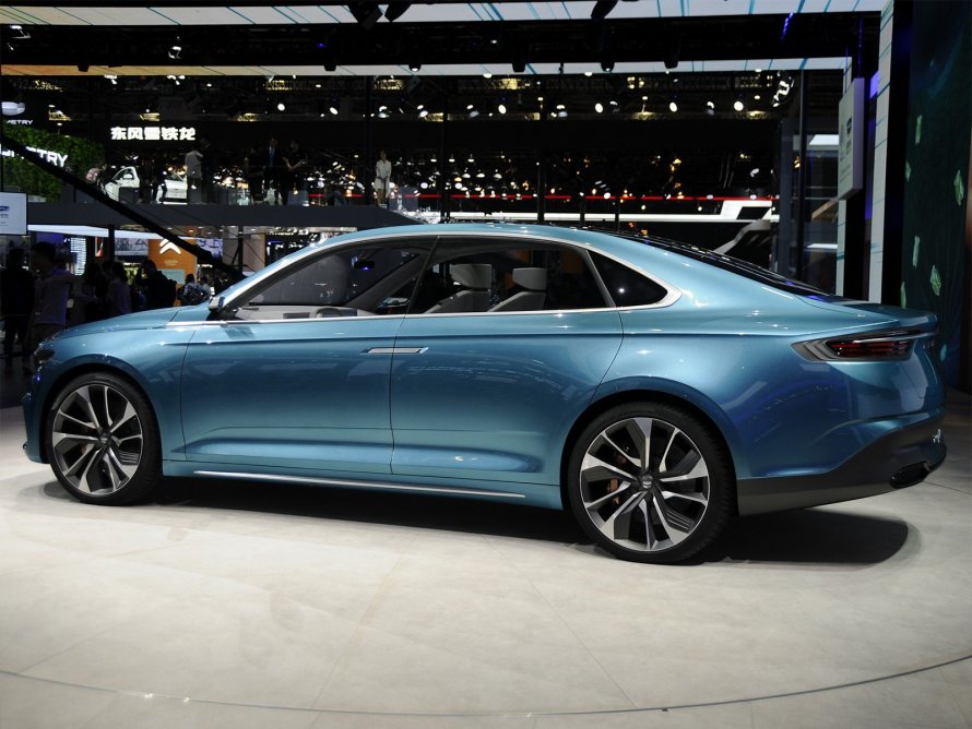 Geely седан 2021