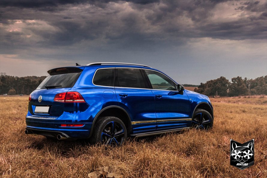 VW Touareg 2017 r line