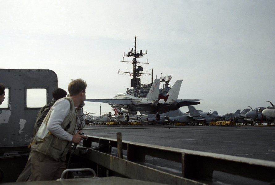 CVN-71 «Теодор Рузвельт»