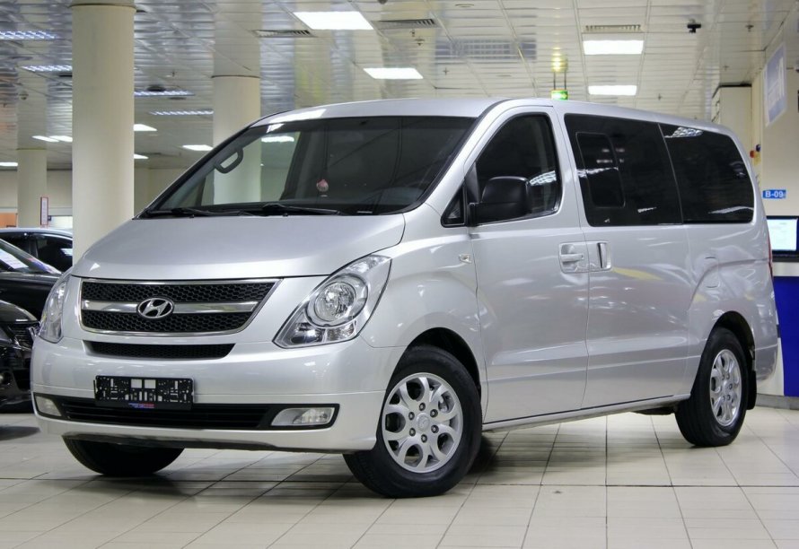 Hyundai Starex