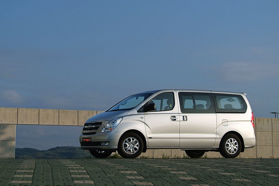 Hyundai Starex 1