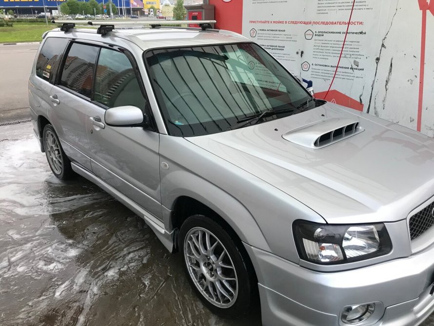 Субару Форестер 2002 серебристый