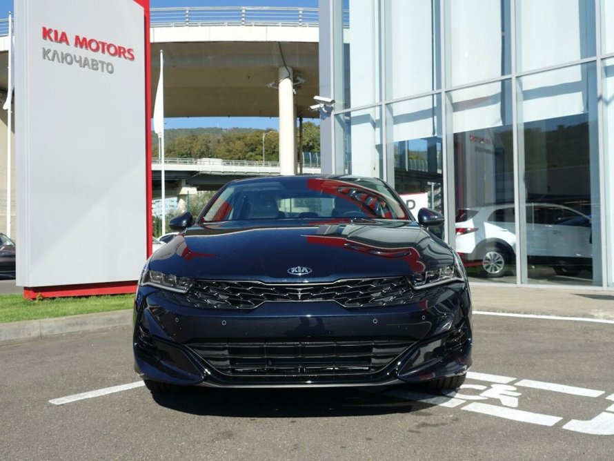 Kia k5 Gravity Blue