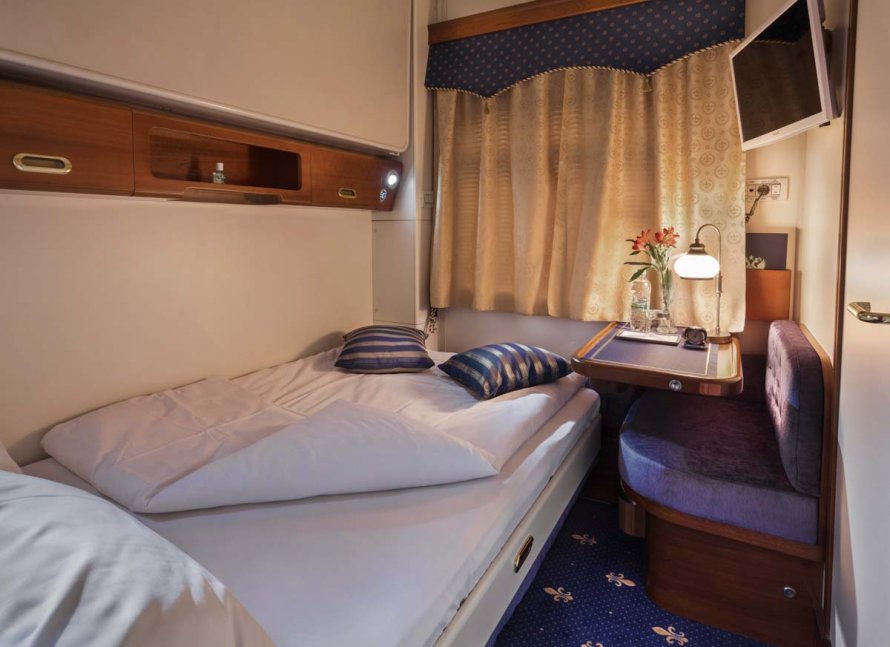 Golden Eagle Trans Siberian Express поезд