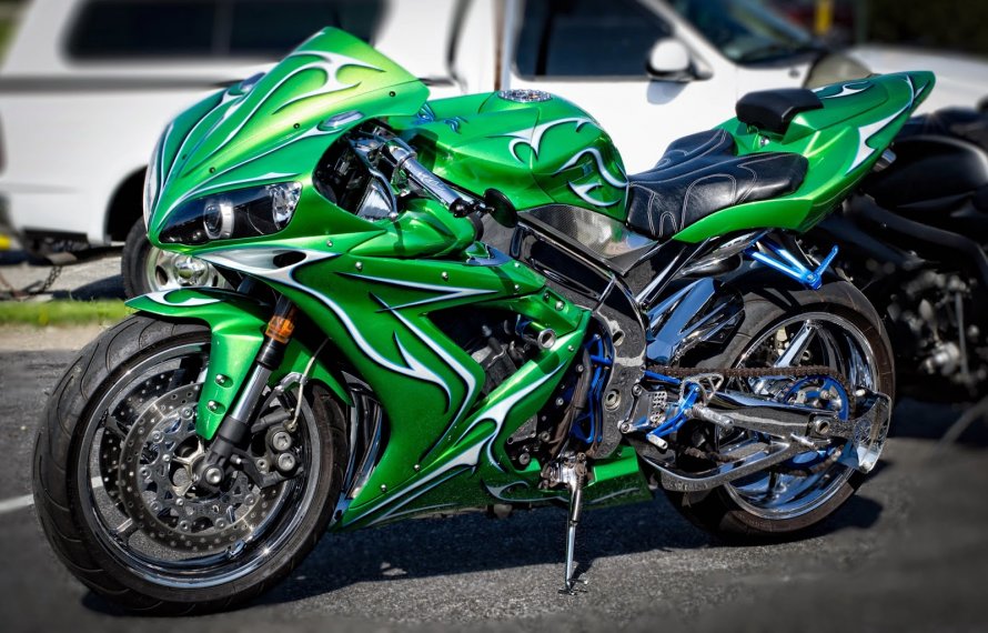 Yamaha r1 зеленый