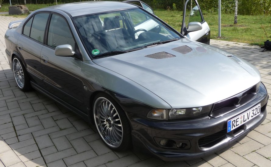 Mitsubishi Galant 8 2002