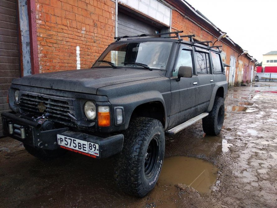 Ниссан Патрол y60