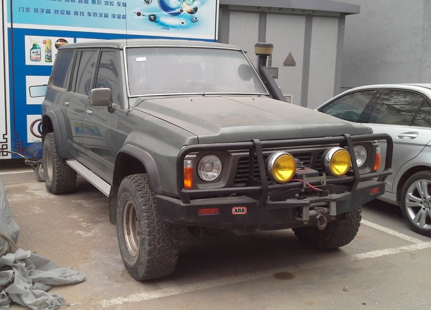 Ниссан Патрол y60