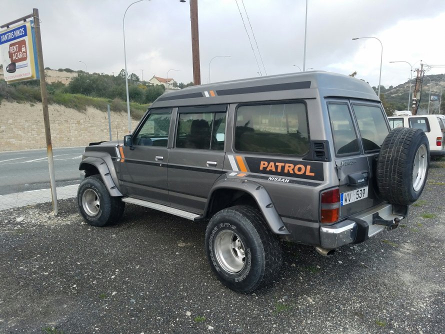 Nissan Patrol 1989