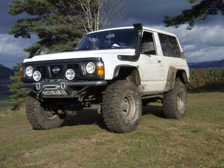Nissan Patrol y60 off Road
