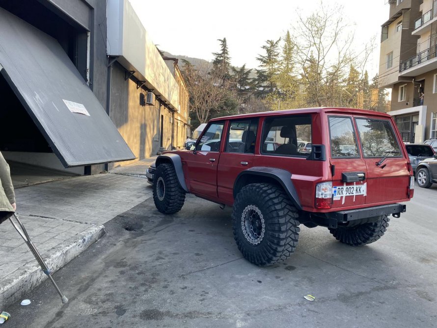 Экспедиционный Nissan Patrol y60
