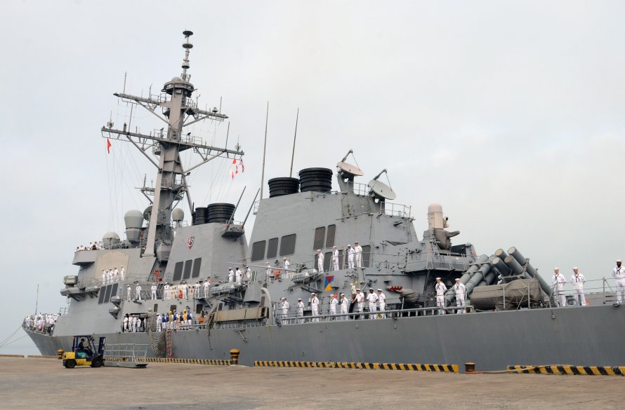USS John s. MCCAIN DDG-56