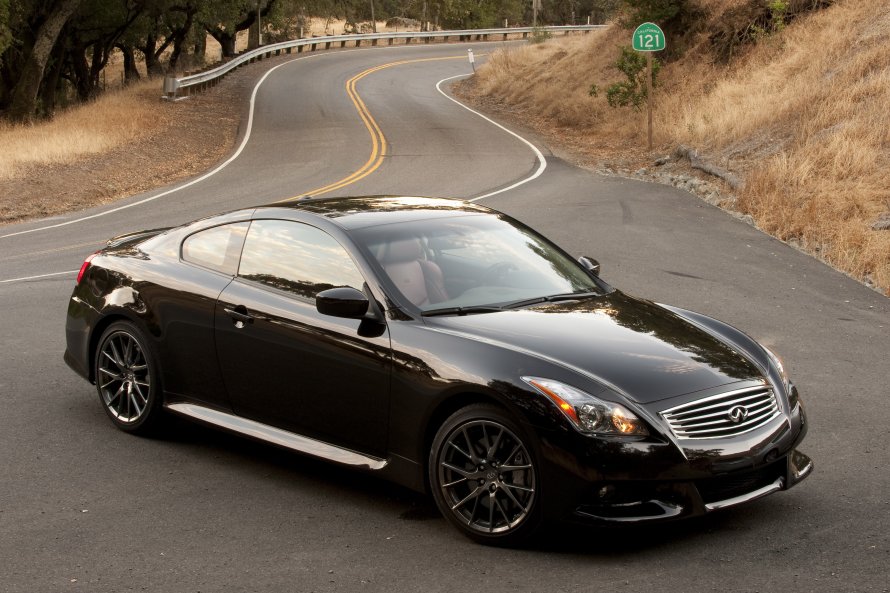 Черный Infiniti g37 Coupe