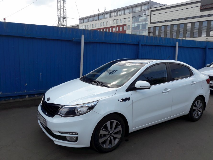 Kia Rio Premium белый