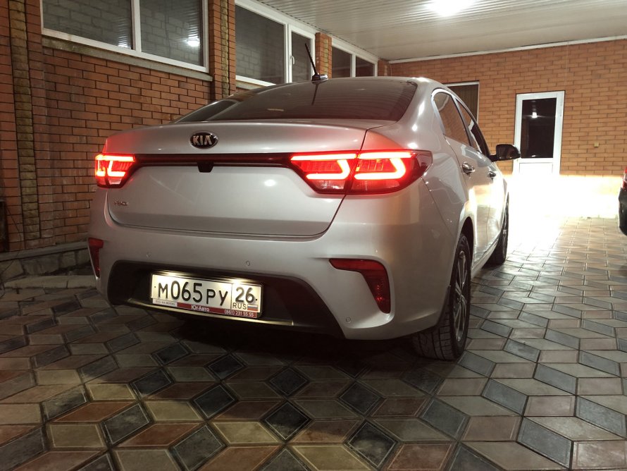 Kia Rio 2021 черная