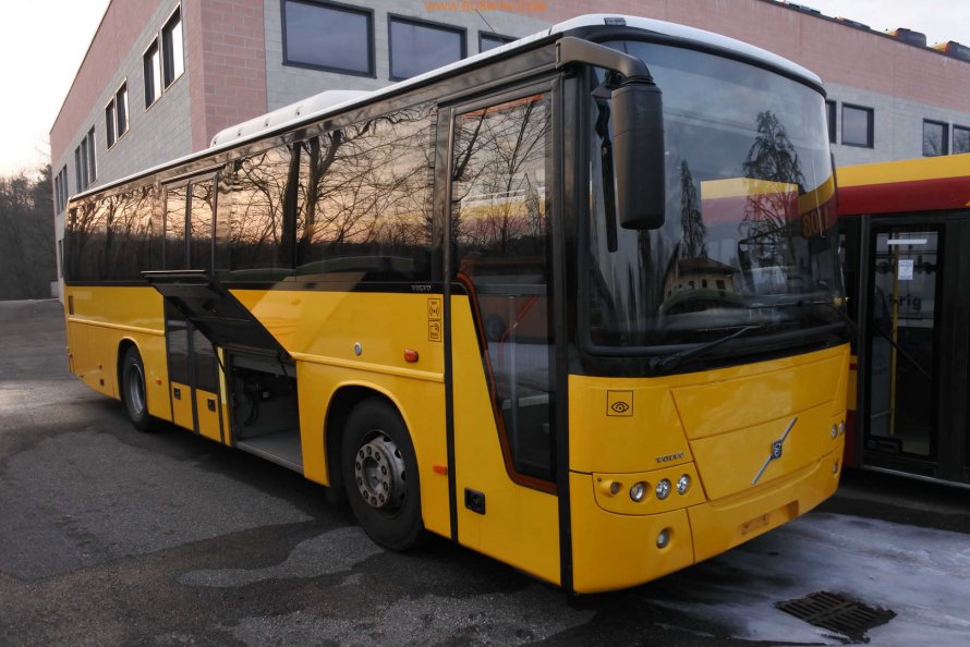 Автобус Вольво 8700