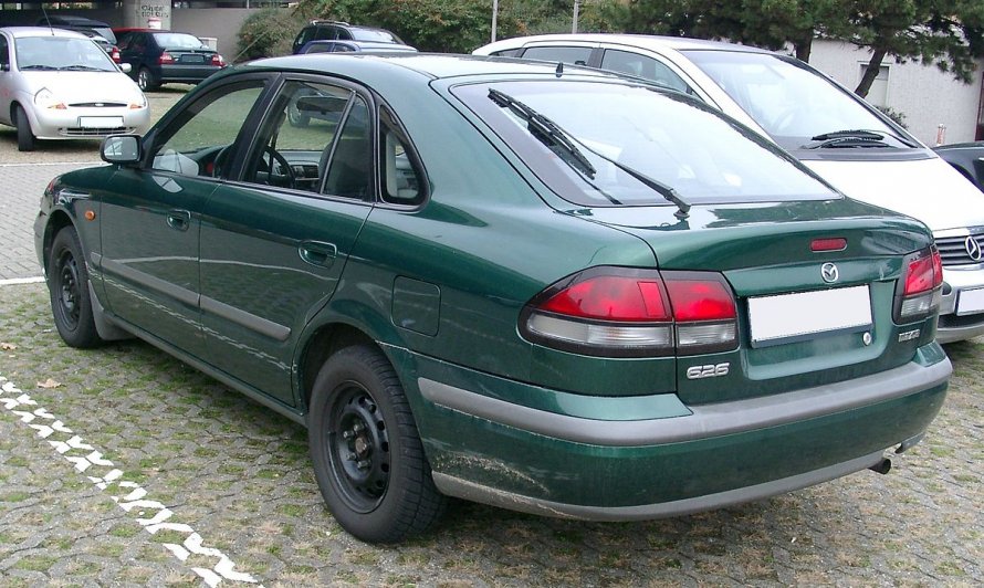 Mazda 626 gf Hatchback