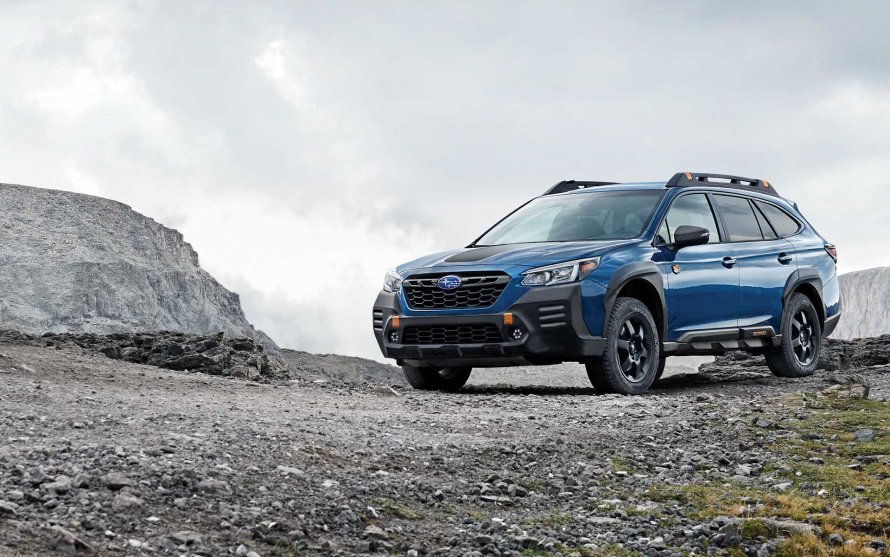 Subaru Outback 2021 Wilderness в воде