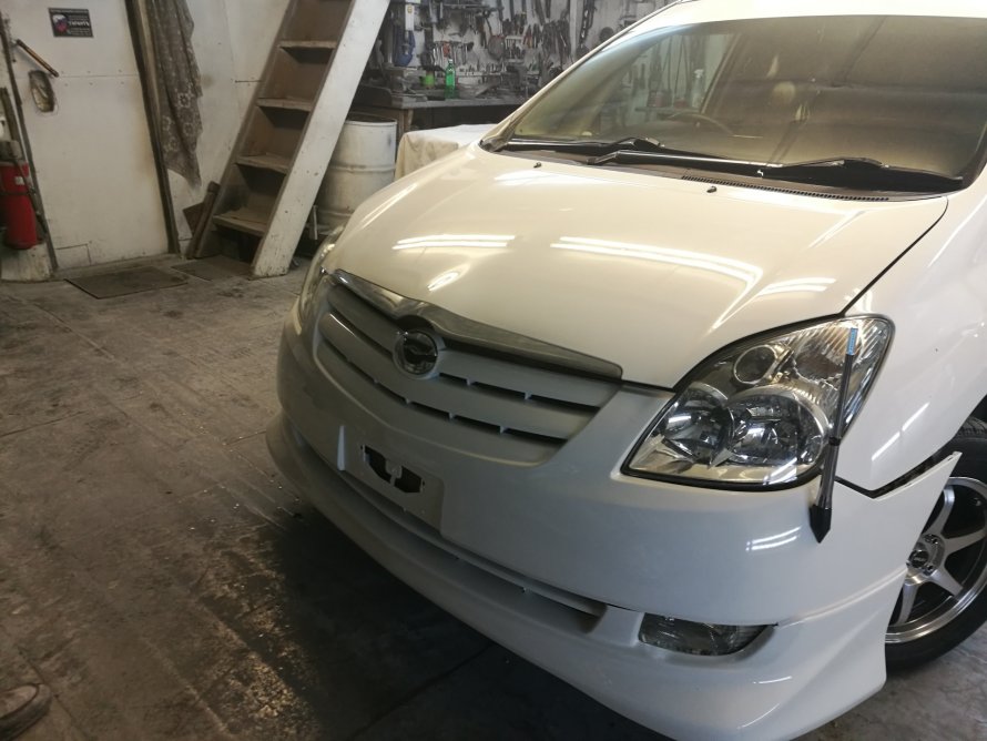 Передний обвес "c-one" Toyota Corolla Fielder 121