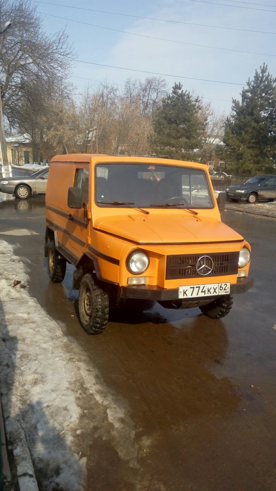 ЛУАЗ под Гелик