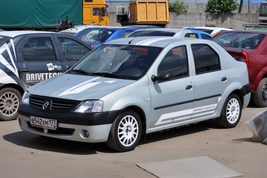 Renault Logan 2009 1.6