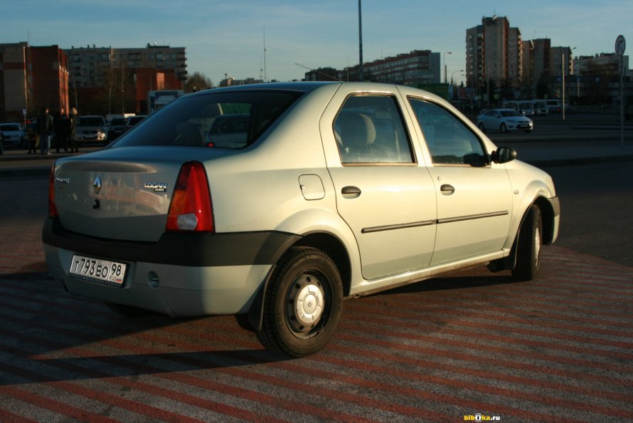 Renault Logan 2011