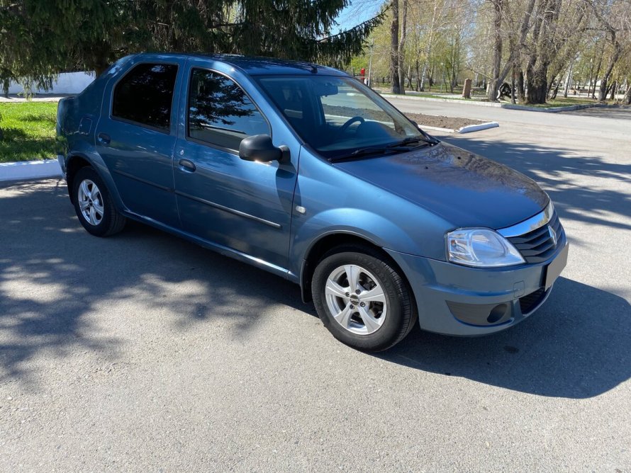 Renault Logan Dacia 2005