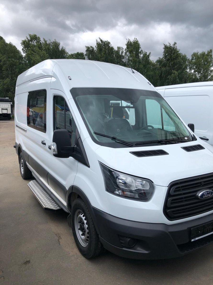 Ford Transit полугрузовой