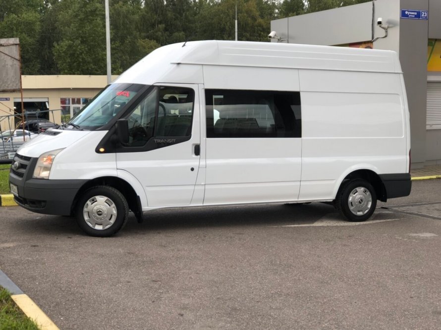 Ford Transit полугрузовой